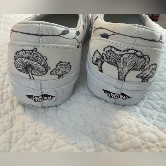 Vans Black/WhiteSlip-On, Custom Hand Drawn Design botanical theme, W Sz 9.5, M 8 - Picture 11 of 13